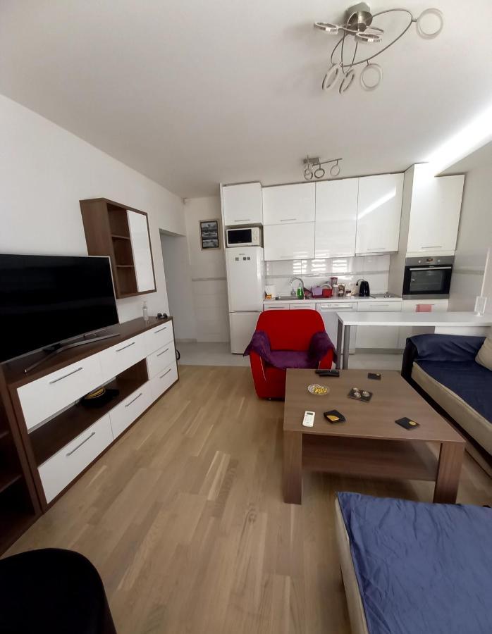 Skopje Contemporary Apartment Esterno foto